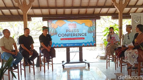 Konferensi pers Crisis Visual Art Exhibition sekaligus selebrasi Jimbafest 2024 di Jimbaran Hub, Kuta Selatan, Badung, Bali, Sabtu (26/10/2024). (Foto: Aryo Mahendro/detikBali)