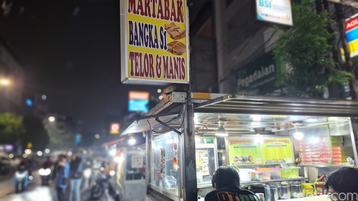 Di Jalan Sabang Ada Martabak Bangka Nikmat dan Sate Kulit Telur Legendaris