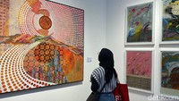 Tema yang diangkat adalah Ways Of Dreaming. Ada berbagai karya yang ditampilkan seperti lukisan, fotografi, video, instalasi, dan lainnya.