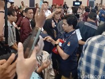 Gaduh Debat Perdana Pilwalkot Makassar Dipicu Pendukung Seto-Kiki Bawa Toa