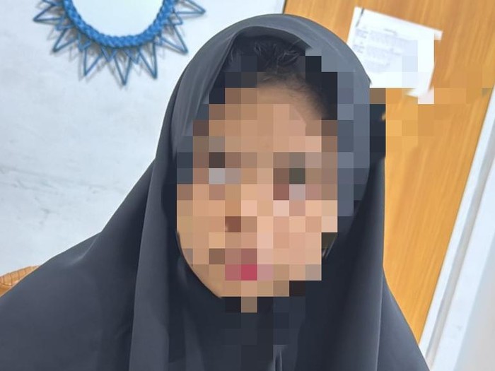 Polisi menangkap EA, wanita yang membuang bayi di Lombok Tengah, NTB.