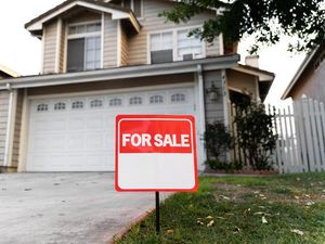 Gokil! Baru Berusia 34 Tahun, Pria Ini Sudah Punya 108 Properti