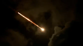 Rudal Balistik Iran Hantam Pangkalan Militer Terbesar AS di Qatar