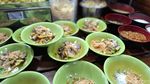 Segarnya Soto Ceker dan Ranjau Legendaris di Jalan Sabang