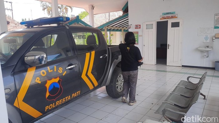 Suasana saat di ruang jenazah RSUD Soewondo Pati, Sabtu (26/10/2024).