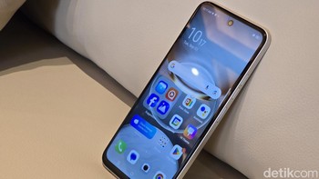 Tecno Spark 30C punya desain yang stylish, performa handal, ketahanan luar biasa, dan yang terpenting, harga yang terjangkau. Kami berharap Spark 30C dapat menjadi bagian dari kehidupan masyarakat Indonesia yang menginginkan perangkat smartphone dengan Kualitas No Drama yang tangguh untuk mendukung kebutuhan digital sehari-hari dan juga pemakaian jangka panjang, papar Anthoni Roderick PR Manager Tecno Indonesia. / Foto: Adi Fida Rahman/detikINET