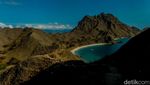 Terbius Eksotisme Pulau Padar, Paket Lengkap Trekking-Healing
