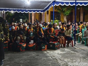 Warga se-RT di Kartasura Sukoharjo Kompak Umrah Bareng, Berangkat Malam Ini
