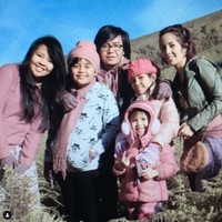 Rumah tangga Ari Lasso dan istrinya, Vitta Dessy tengah jadi sorotan. Melalui akun Instagram pribadinya musisi 51 tahun itu mengungkapkan jika dirinya dan sang istri ternyata sudah resmi bercerai sejak Februari 2024 lalu. Foto: Instagram/@ari_lasso