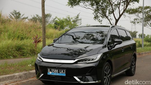BYD M6 Superior BYD M6 Superior