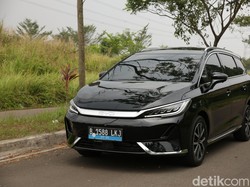 BYD Gaet AI DeepSeek, Tesla Ketar Ketir