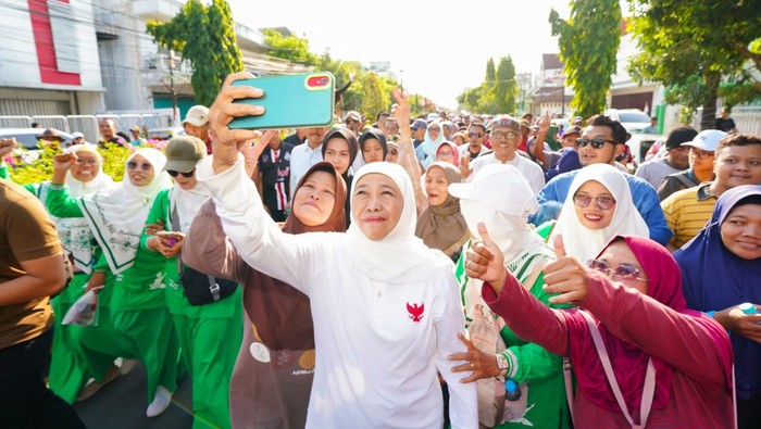 Jalan-jalan peringati hari santri di madiun