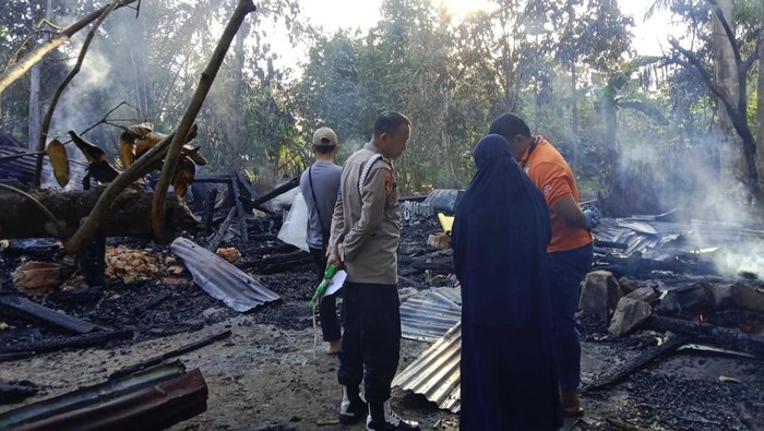 Kebakaran rumah di Muna Barat, Sultra.