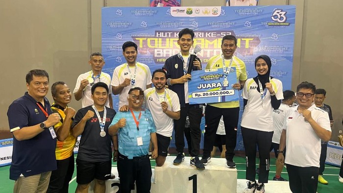 Badminton Tournament 2024 digelar sejak 23 hingga 26 Oktober di GOR Gubernur Sulawesi Selatan, yang diikuti ratusan ASN dari berbagai kementerian dan lembaga. Turnamen ini diadakan untuk memeringati HUT ke-53 KORPRI dan HUT Ke-355 Sulsel.