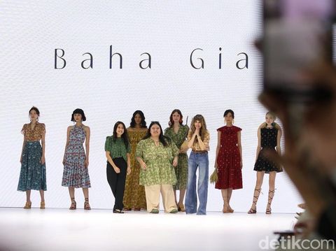 Koleksi Baha Gia berjudul Di Nusa Sumba di Jakarta Fashion Week 2025 (27/10/2024).