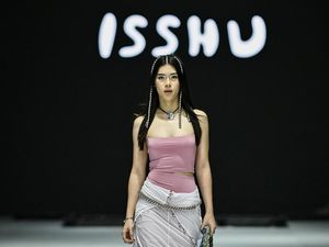 Eksis di JFW 2025, Jenama Isshu Perdana Eksplor Teknik Rajut dan Macrame