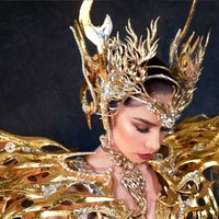 Kostum nasional Guardian Angel of Nusantara mencerminkan figur perempuan Indonesia yang kuat dan bermartabat. Foto: Instagram/@missuniverseindonesia2024