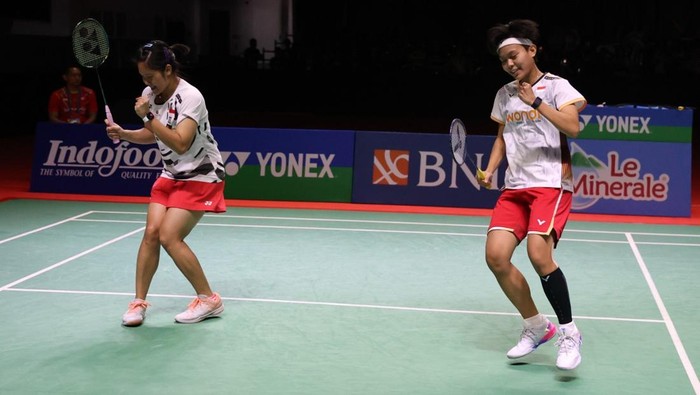 Ganda putri Lanny Tria Mayasari/Siti Fadia Silva Ramadhanti menandai debutnya dengan juara Indonesia International Challenge 2024.