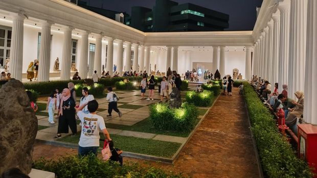 Museum Nasional Indonesia di malam hari pada Sabtu (26/10/2024).