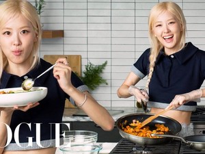 Rose BLACKPINK Masak Nasi Goreng Kimchi, Intip Keseruannya!