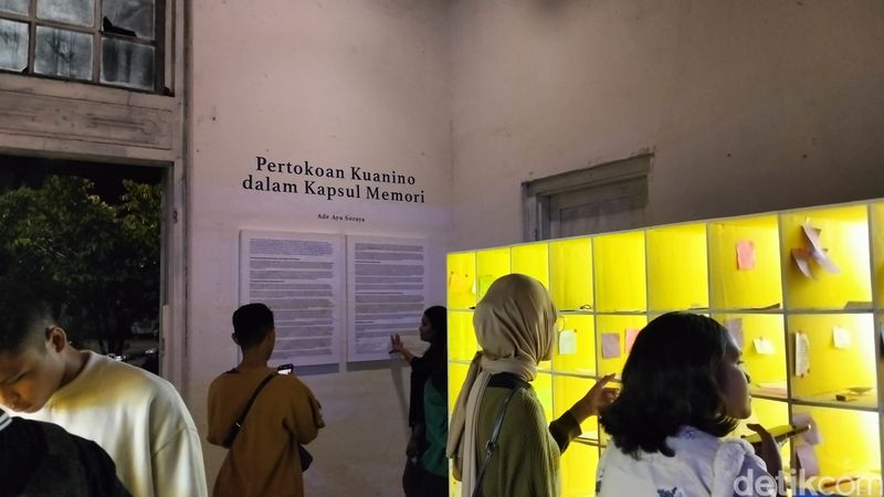 Pameran Merekam Kota di de Museum Cafe Jemaat Kota Kupang, NTT. (Anastasya Berek)