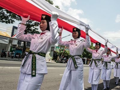 Bendera Merah Putih Seribu Meter Membentang di Karanganyar