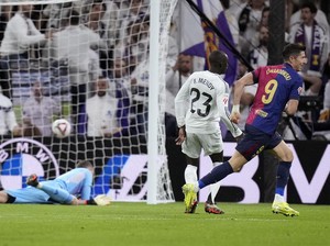 Top Skor Liga Spanyol: Lewandowski 14 Gol Usai Dua Kali Bobol Madrid