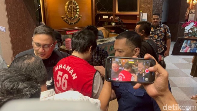 Alur Suap Miliaran ke Trio Hakim demi Bebaskan Ronald Tannur