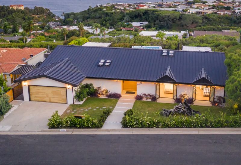 Rumah Matthew Perry di Pacific Palisades