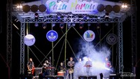 Sajian musik etnic Minangkabau oleh para musisi dalam ikut memeriahkan festival Pasa Harau.
