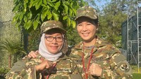 Veronica Tan juga membagikan kebersamaannya dengan Menteri PPPA Awrifatul Choiri Fauzi (Veronica Instagram)