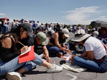 Warga Ekuador Ciptakan Rekor Dunia Menggambar Bersama Terbanyak