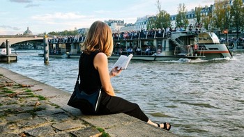 Xiaomi juga telah memposting sampel kamera dari 15 Pro dan mengatakan bahwa smartphone itu akan menampilkan sistem lensa optik berkecepatan tinggi Leica yang lebih kuat dan platform fotografi komputasi skala besar Xiaomi AISP 2.0 yang lebih canggih. Foto: Xiaomi