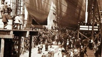 Titanic diluncurkan ke Pelabuhan Belfast pada 1911. Foto: Ciarra Tavares-Girsback via Bored Panda