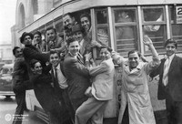 Perjalanan waktu atau time traveling yuk, detikers! Caranya dengan melihat foto-foto bersejarah berikut ini.