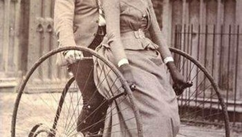 1899, sepeda vintage untuk berdua. Foto: Story Cafe via Bored Panda