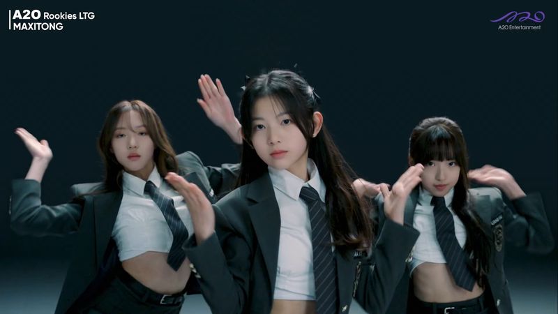 Trainee A2O Entertainment, agensi baru Lee Soo Man (founder SM Entertainment). Grup trainee ini diberi nama A2O Rookies.