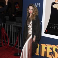 “Saya tahu ada beberapa hal yang orang akan berasumsi bahwa kami memiliki kesamaan, tapi saya pikir yang mungkin kami miliki adalah kami berbagi kesepian tertentu dalam melakukan pekerjaan kami, kadang-kadang di mana kami adalah satu-satunya yang, entahlah, terjaga di malam hari, mencoba memikirkan sesuatu, ungkapnya kepada PEOPLE. Foto: Getty Images