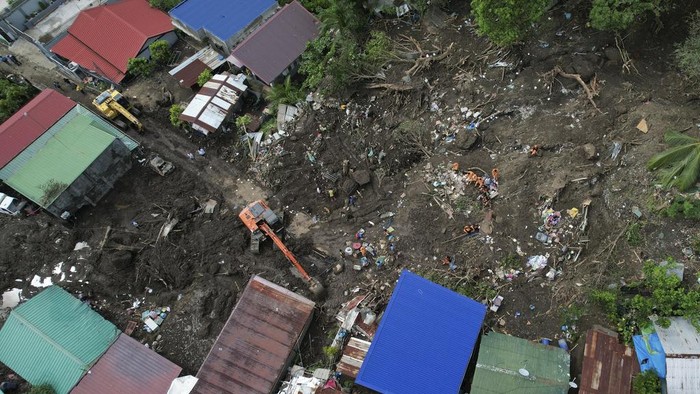 Badai Trami Picu Longsor di Filipina Badai tropis Trami menghantam Filipina. Badai itu juga memicu banjir dan tanah longsor.