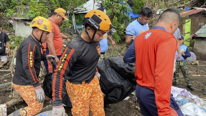 Badai tropis Trami menghantam Filipina. Badai itu juga memicu banjir dan tanah longsor.