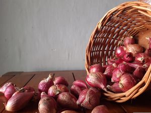 Harga Sembako Jogja Hari Ini 28 Oktober 2024: Bawang Merah Naik Jadi Segini