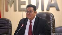 Ketua Bawaslu RI Rahmat Bagja menyebut seharusnya hasil temuan itu akan diumumkan hari ini.Sampai sekarang kami lagi menunggu informasi dari Bawaslu Kota Semarang. Apakah ini termasuk dugaan tindak pemilihan, ataupun pelanggaran materialitas, ataupun bukan pelanggaran, ujar Bagja di kantor Bawaslu RI, Jakarta Pusat, Senin (28/10/2024).  