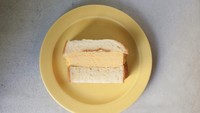 Menu sandwich mereka juga tidak boleh dilewatkan. Salah satunya Atsuyaki Omelet Sandwich yang terdiri dari toast diisi telur tebal. Foto: grapeejapan.com