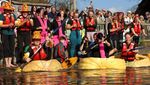 Cuma Ada di Belgia, Lomba Balap Labu Raksasa untuk Rayakan Halloween