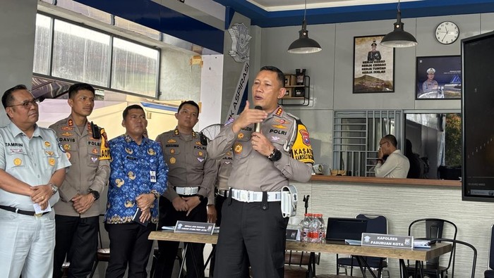 Dirlantas Polda Jatim Kombes Komarudin