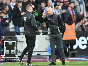 Bos Wasit EPL: Penalti Pemicu Pemecatan Ten Hag Harusnya Tak Diberikan