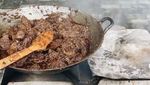Momen Cut Syifa Masak Rendang hingga Pose di Depan Gerobak Buah