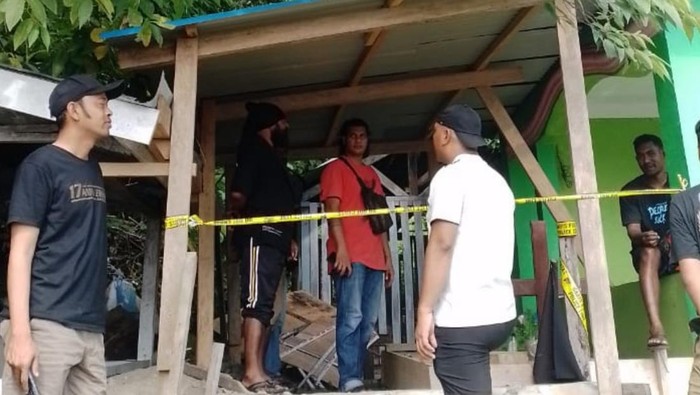 Geger penemuan mayat pria di Teluk Wondama.