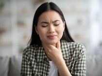 10 Cara Menghilangkan Sakit Tenggorokan dengan Alami
