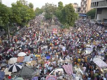 Jelang Diwali, Pasar India Dipadati Pembeli